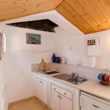 & Sweet - One Bedroom With Shared Terrace And View